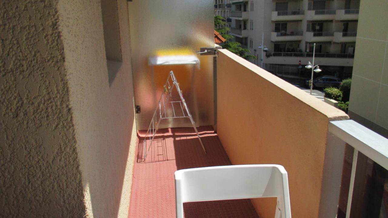 Promenade Des Bains Apartment Saint-Raphaël Eksteriør billede