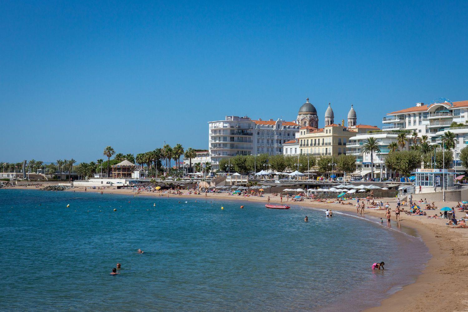 Promenade Des Bains Apartment Saint-Raphaël Eksteriør billede